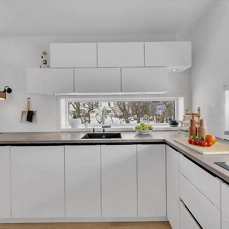 Kais Sauna, Jacuzzi, Cinema And Balcony House! Central Location Tromso Exterior photo