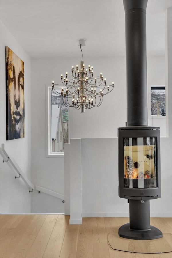 Kais Sauna, Jacuzzi, Cinema And Balcony House! Central Location Tromso Exterior photo